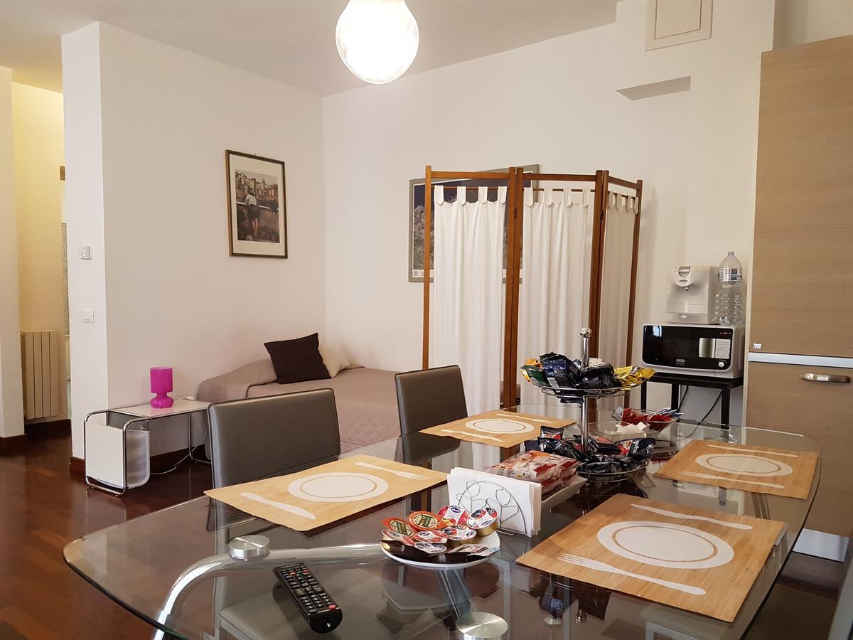 Ferienwohnung Bed & Parking Palermo Exterior foto